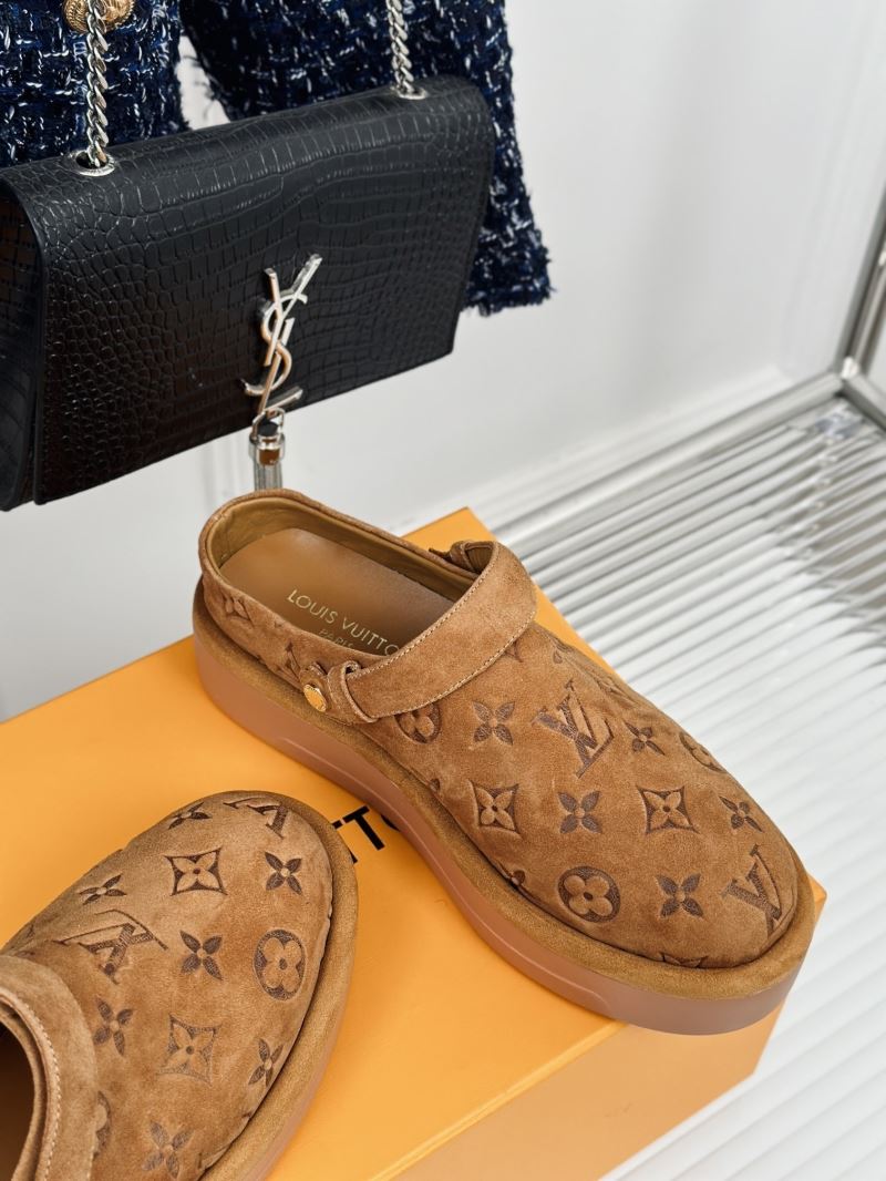 Louis Vuitton Slippers